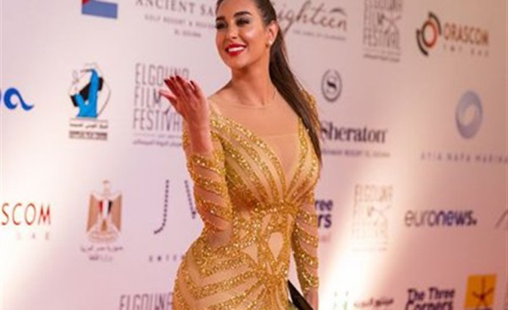 ياسمين صبري تفاجئ الجمهور بزواجها.. وماذا عن الشبه مع كيم كارداشيان؟!